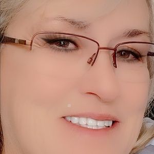 Meet your Posher, Gail